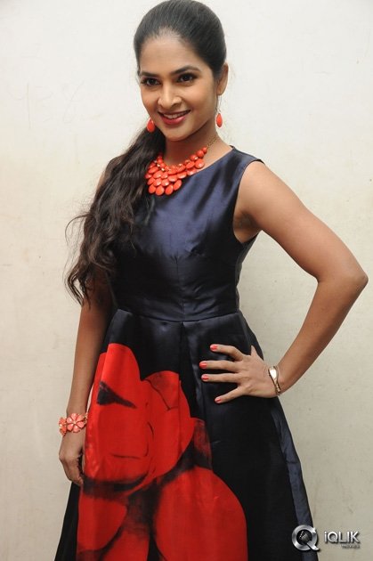 Madhumitha-at-Bhale-Bhale-Magadivoy-Movie-Success-Meet